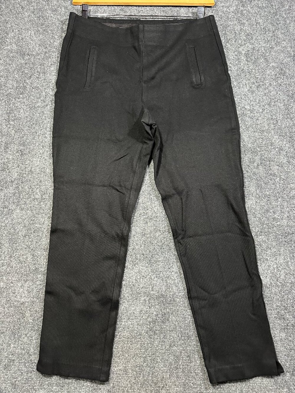 Chicos Pants Womens 8 Black Knit Stretch Ankle Tapered Leg Chicos 1